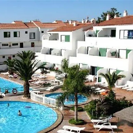 Alondras Park Otel 2*