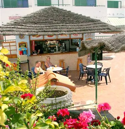 Alondras Park Otel 2*
