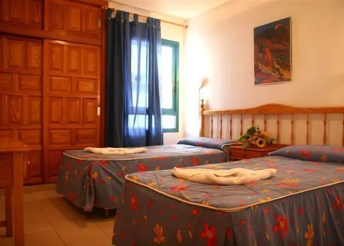 Alondras Park Hotel 2*