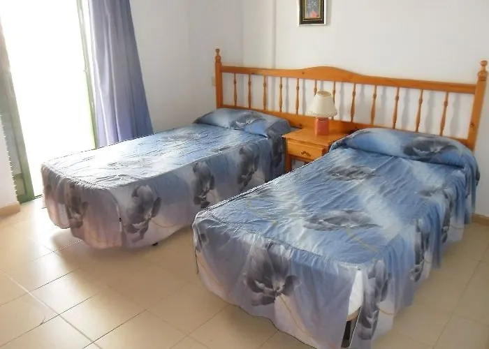 Alondras Park Hotel 2*